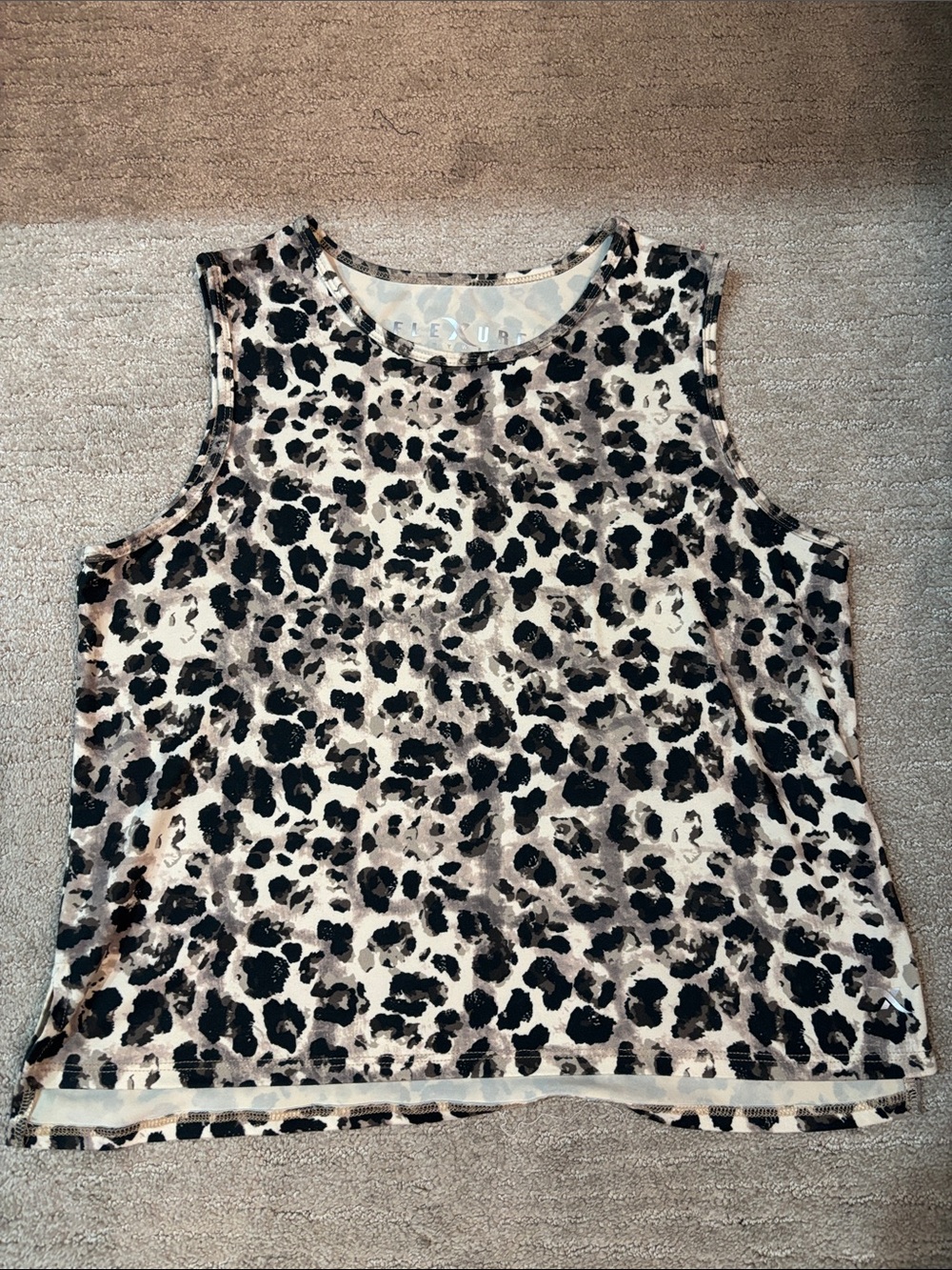 Flexure tank top